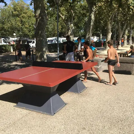 Mobile Tohapi مكان تخييم آجد